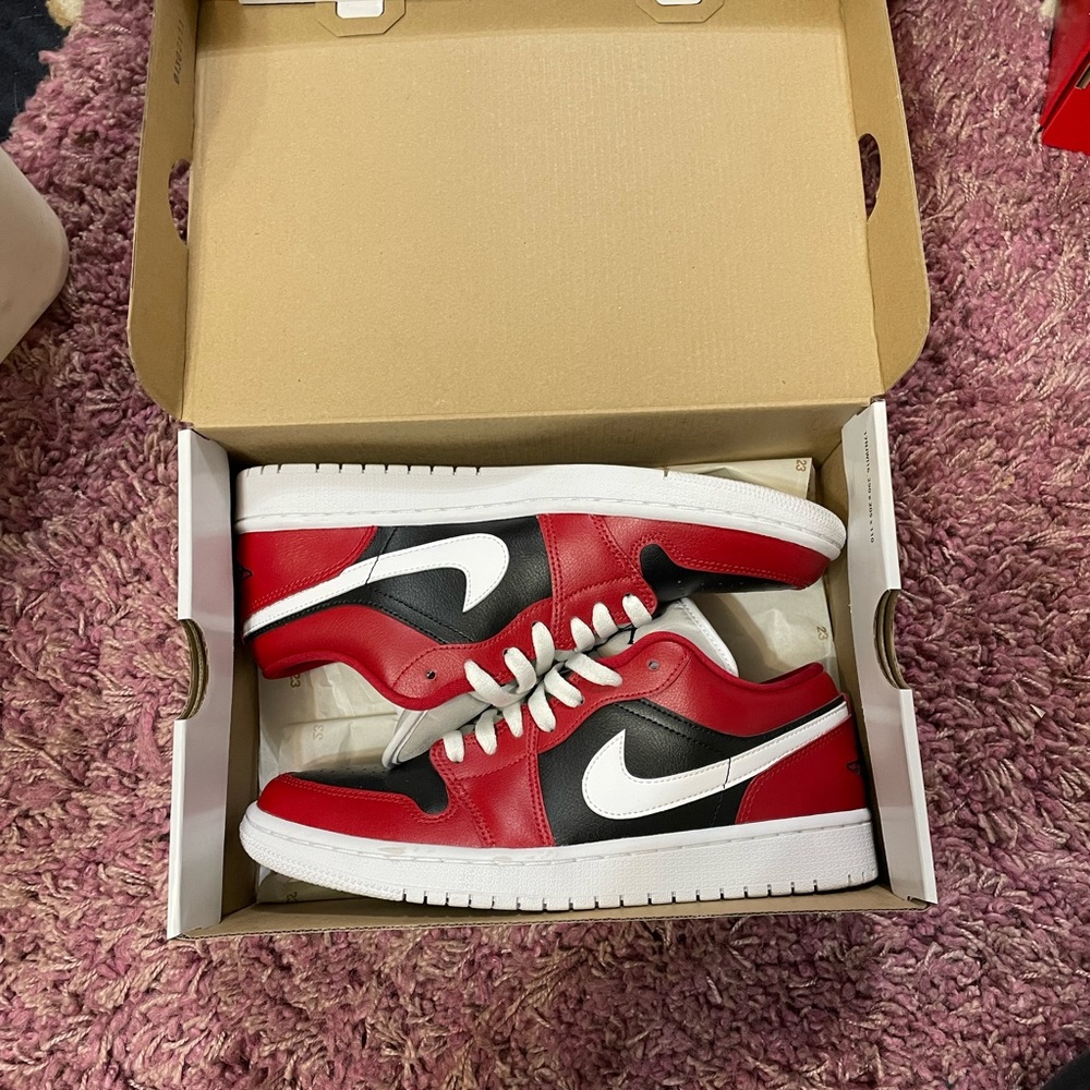 Jordan 1 Low